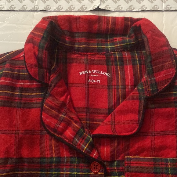 BEE & WILLOW. home
Small
KID'S PAJAMA SET Certified Standard 100 by OEKO-TEX NWT - Picture 4 of 9